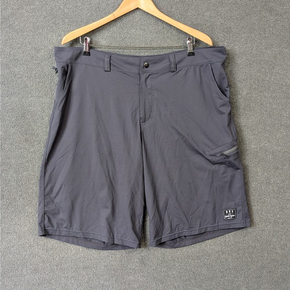 NRS Shorts Mens 40 Cargo Stretch Nylon Fishing Vented Performance Hiking